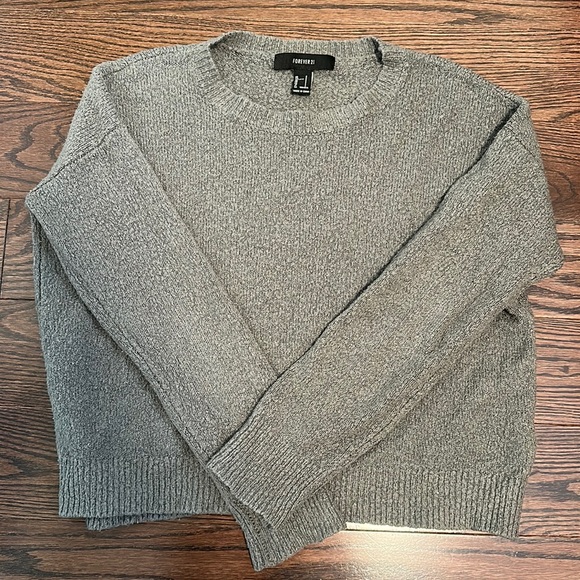 Size S | Forever 21 Grey Sweater - Picture 1 of 4